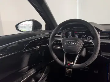 AUDI A8 50 TDI Quattro S-Line_Navi_Matrix_Head Up_B&O