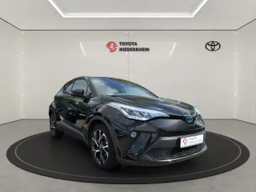 TOYOTA C-HR Hybrid Team D NAVI RFK LED ALLWETTER