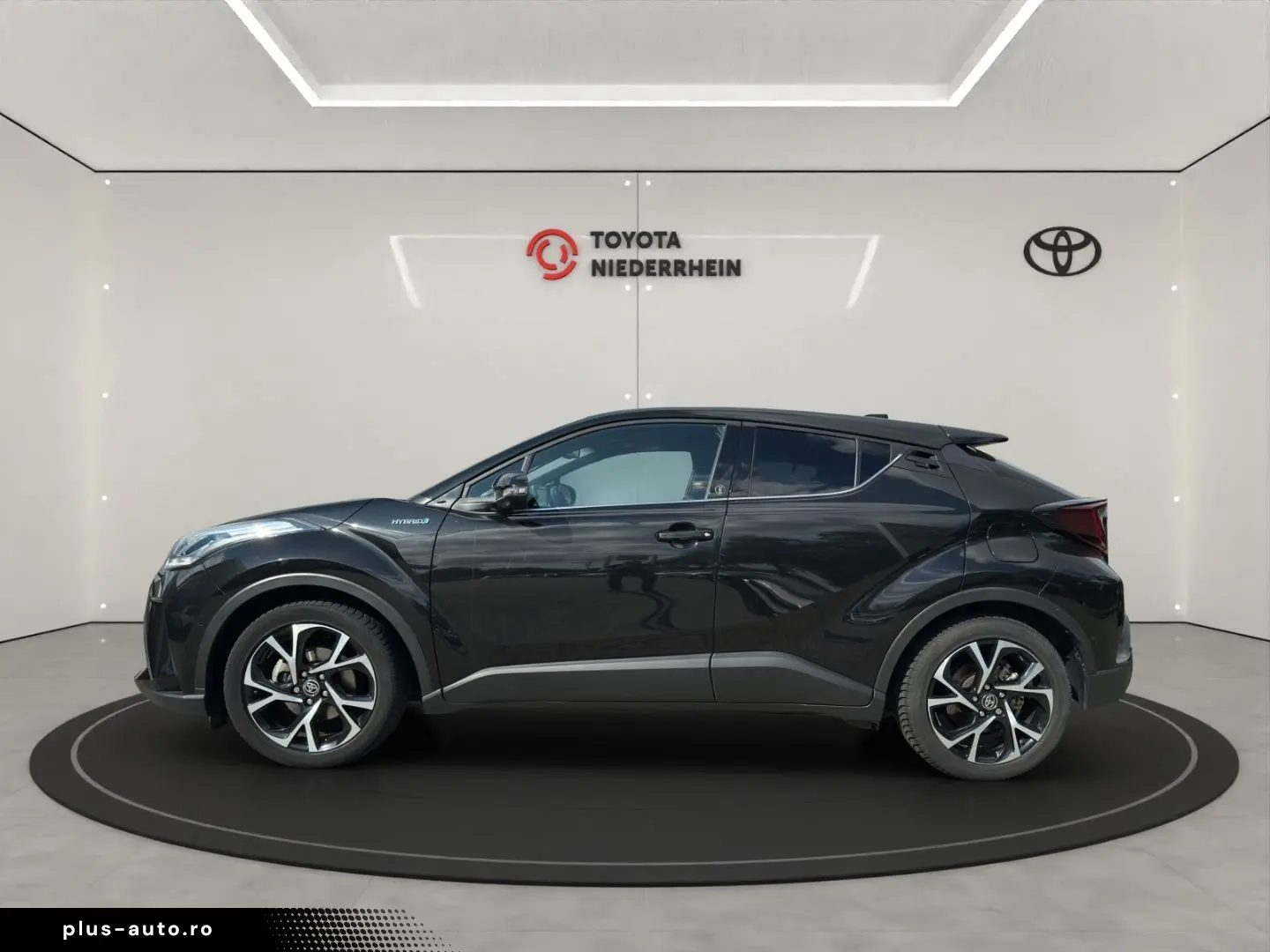 TOYOTA C-HR Hybrid Team D NAVI RFK LED ALLWETTER