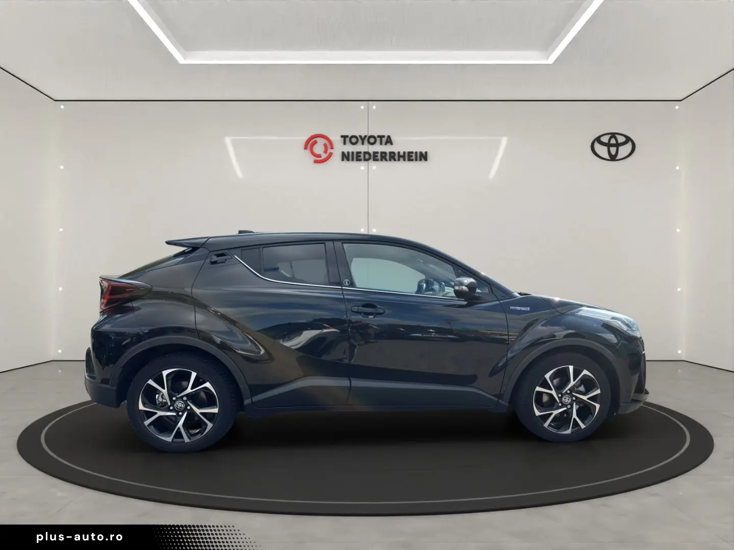 TOYOTA C-HR Hybrid Team D NAVI RFK LED ALLWETTER