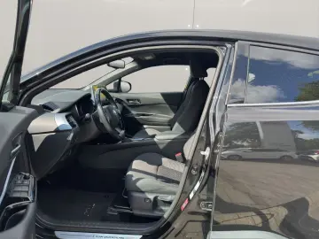 TOYOTA C-HR Hybrid Team D NAVI RFK LED ALLWETTER