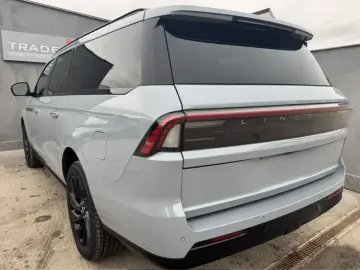 Lincoln Navigator BLACK LABEL 3.5L V6