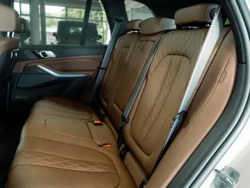 BMW X5 50e M Sport Sky AHK HK ventilatie  masaj