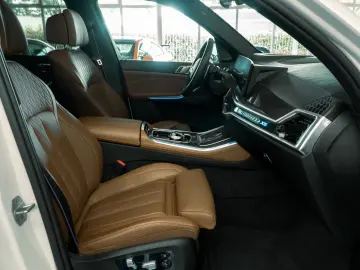 BMW X5 50e M Sport Sky AHK HK ventilatie  masaj