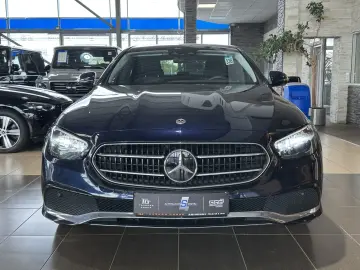 MERCEDES-BENZ E 300 e Avantgarde R.Cam Navi Ambiente ACC SHZ