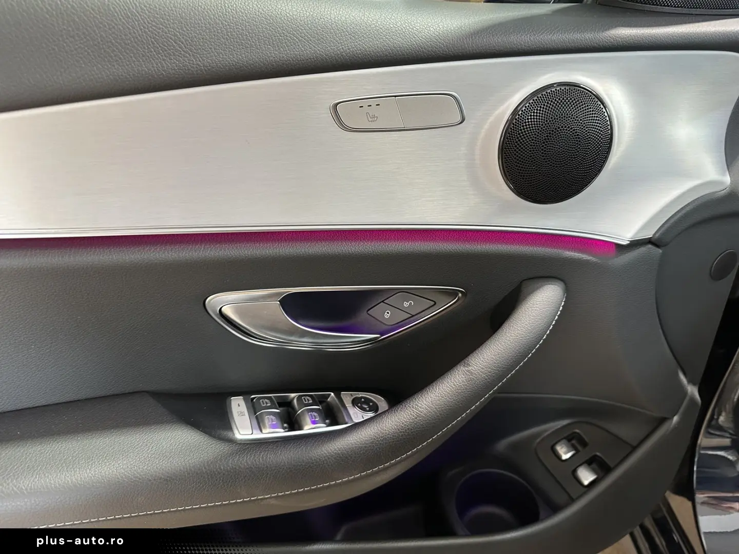 MERCEDES-BENZ E 300 e Avantgarde R.Cam Navi Ambiente ACC SHZ
