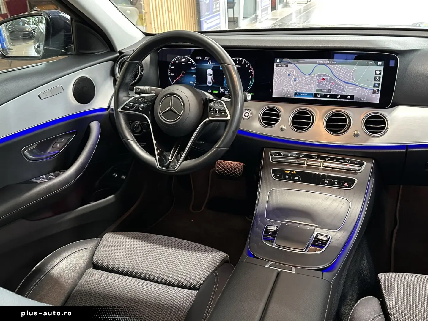 MERCEDES-BENZ E 300 e Avantgarde R.Cam Navi Ambiente ACC SHZ