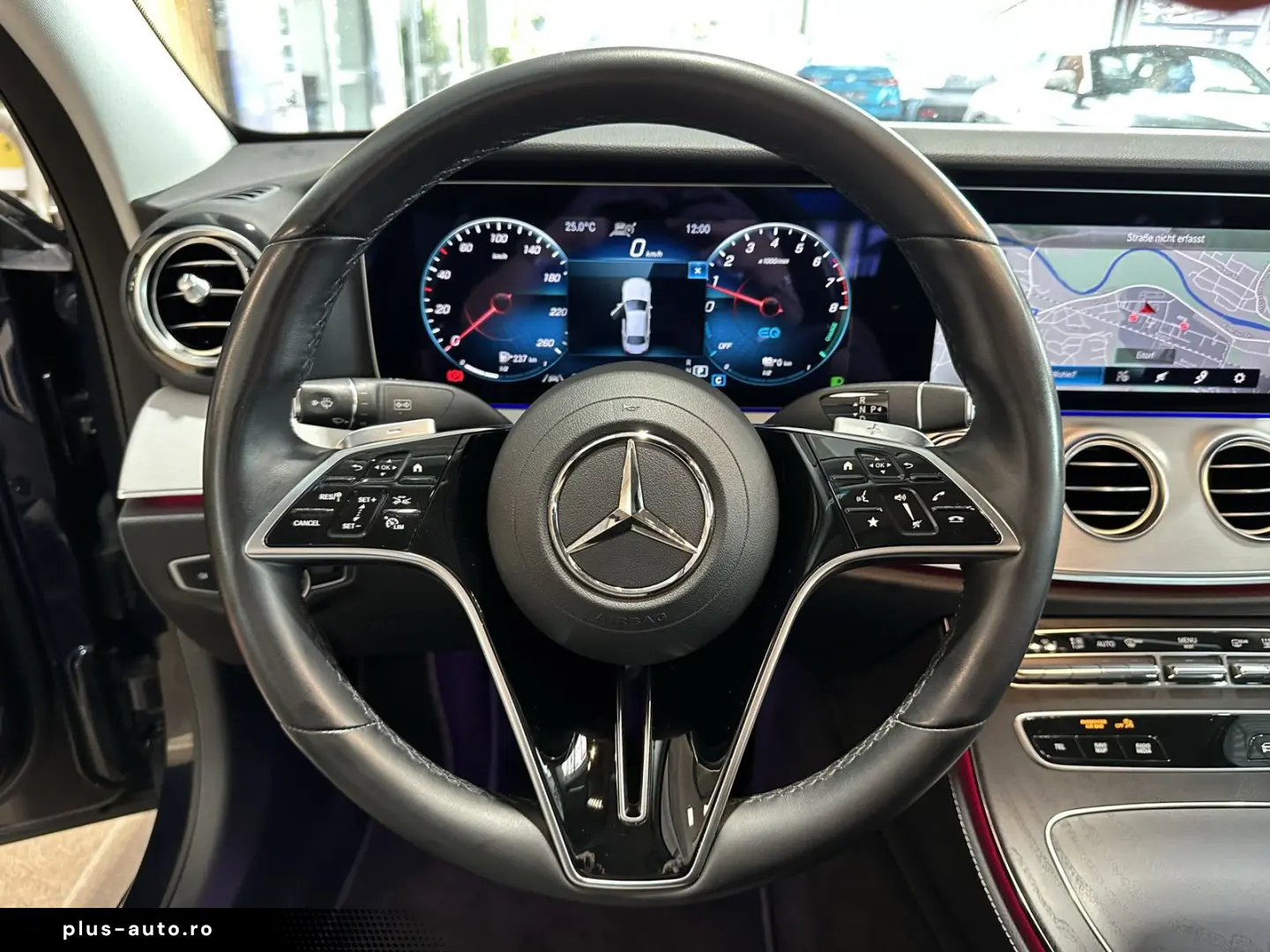 MERCEDES-BENZ E 300 e Avantgarde R.Cam Navi Ambiente ACC SHZ