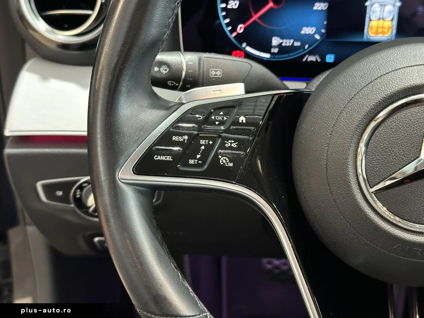 MERCEDES-BENZ E 300 e Avantgarde R.Cam Navi Ambiente ACC SHZ
