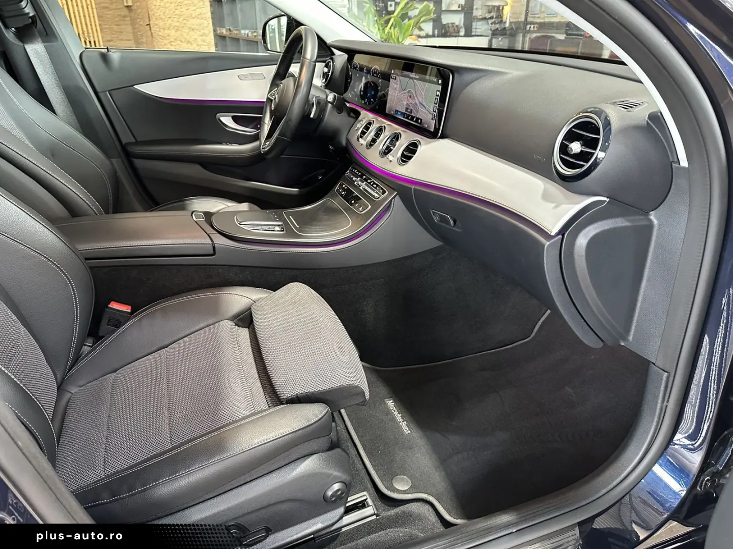 MERCEDES-BENZ E 300 e Avantgarde R.Cam Navi Ambiente ACC SHZ