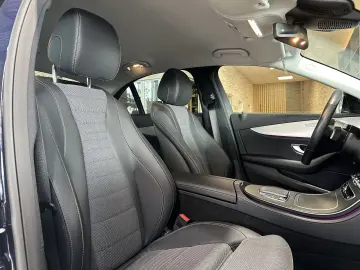 MERCEDES-BENZ E 300 e Avantgarde R.Cam Navi Ambiente ACC SHZ