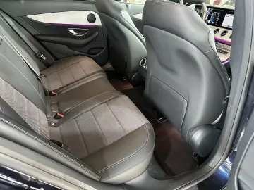 MERCEDES-BENZ E 300 e Avantgarde R.Cam Navi Ambiente ACC SHZ