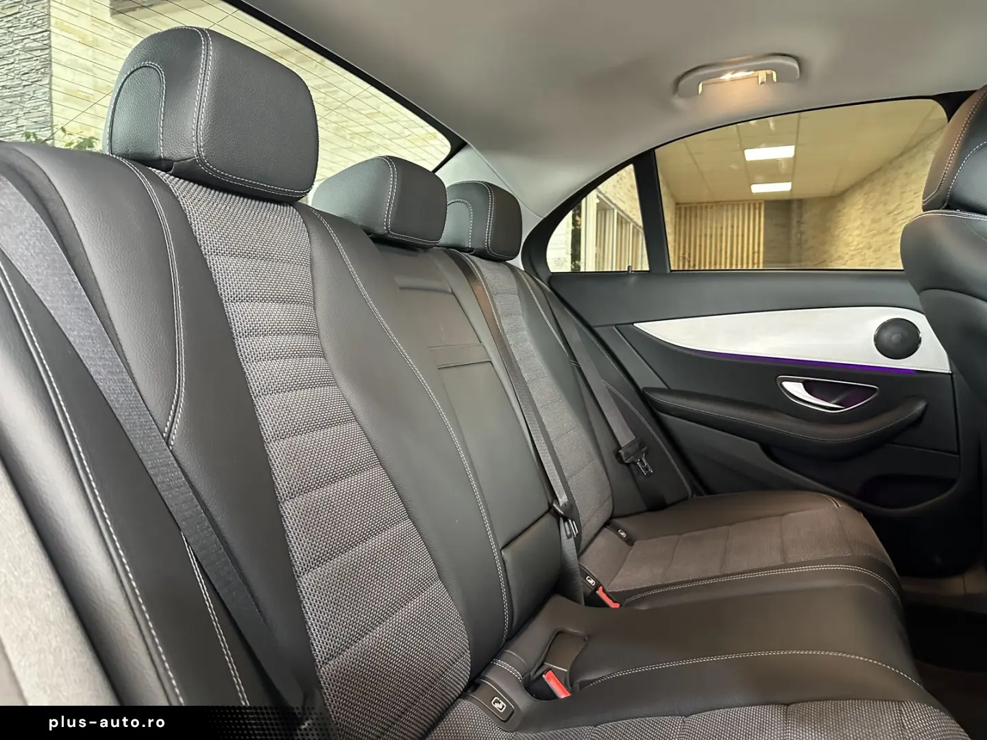 MERCEDES-BENZ E 300 e Avantgarde R.Cam Navi Ambiente ACC SHZ