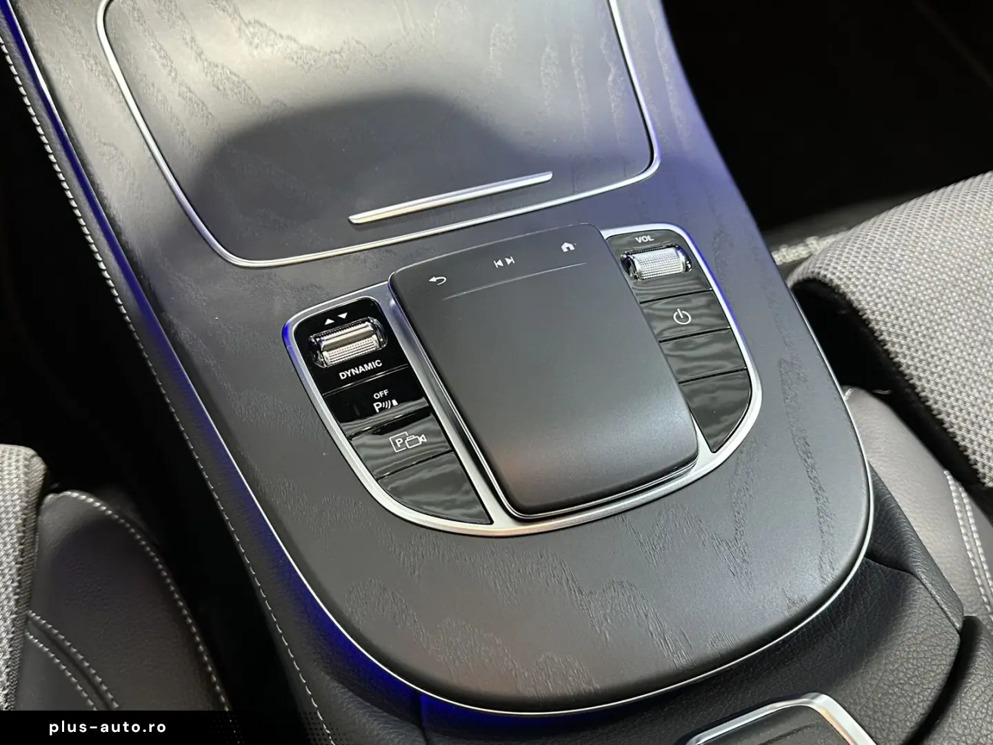 MERCEDES-BENZ E 300 e Avantgarde R.Cam Navi Ambiente ACC SHZ