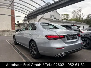 MERCEDES-BENZ E 220 Limousine Avantgarde 1-HAND LED …