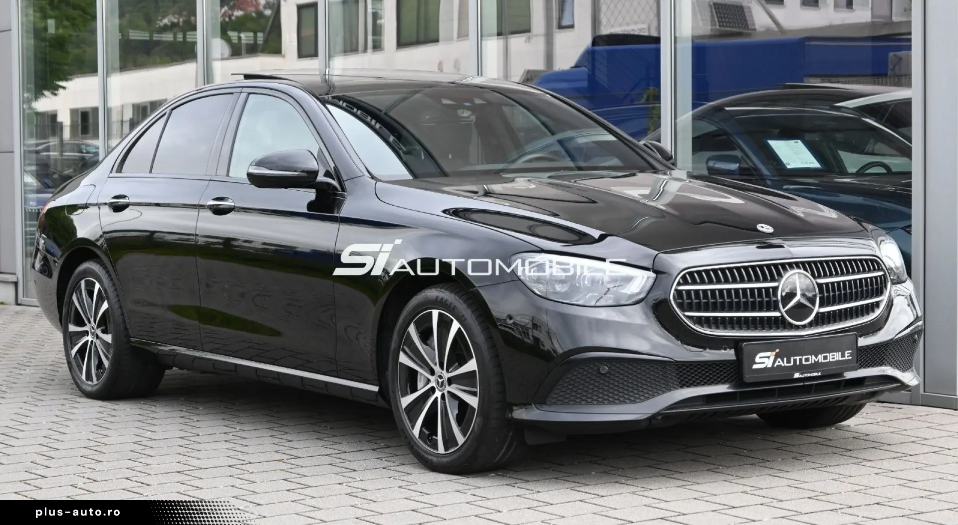 MERCEDES-BENZ E 300 e Lim.  NIGHT ACC PANO MULTIBEAM 8-FACH