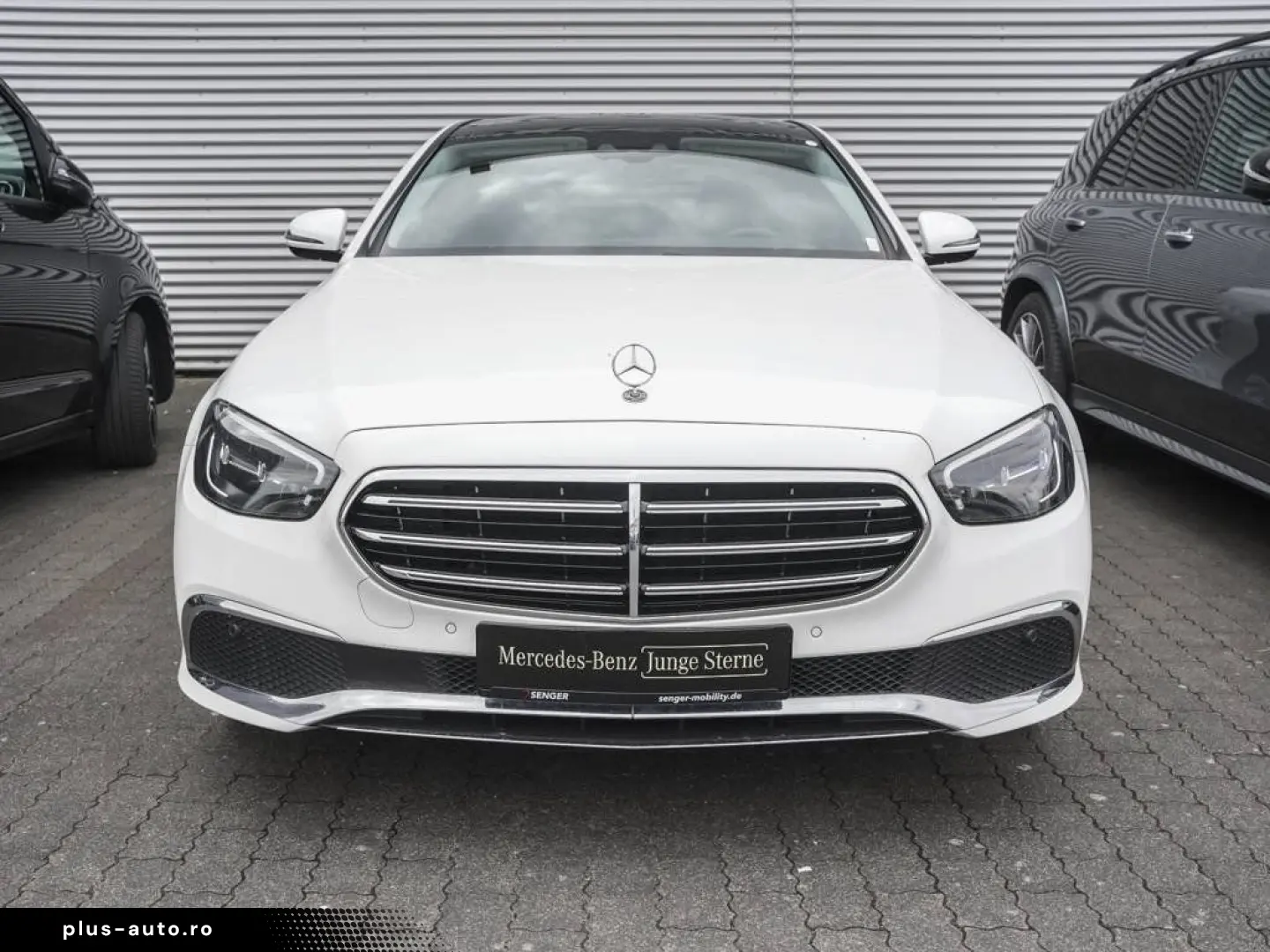 MERCEDES-BENZ E 220 d 4M Burmester Ambiente Panorama Kamera