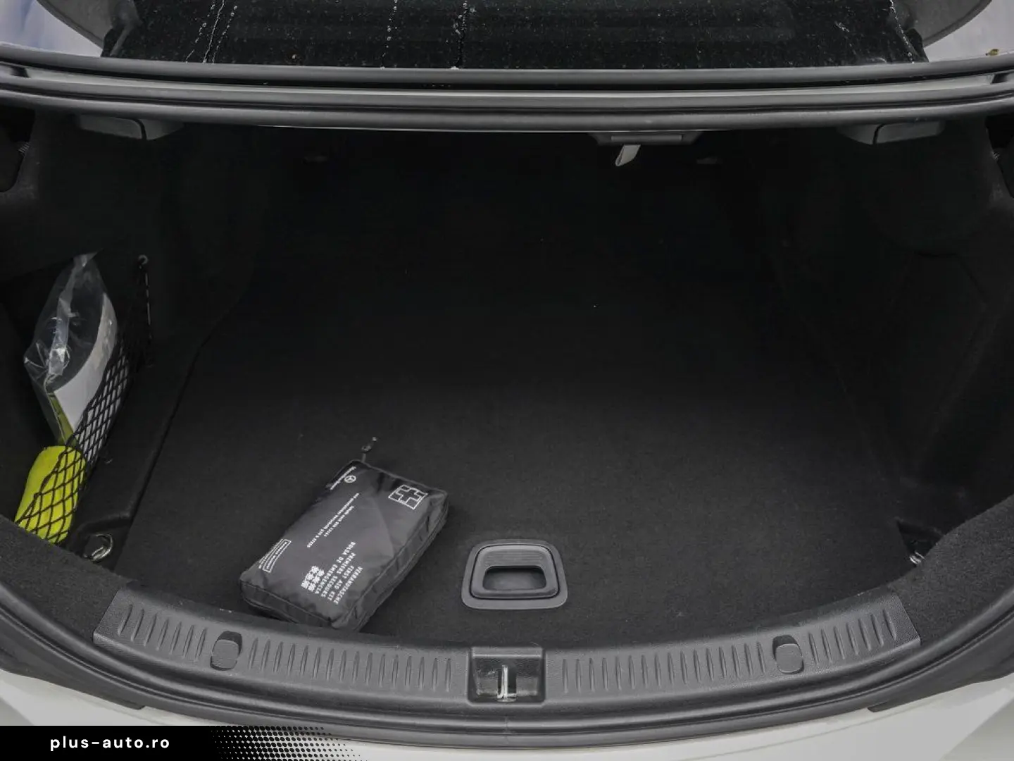 MERCEDES-BENZ E 220 d 4M Burmester Ambiente Panorama Kamera