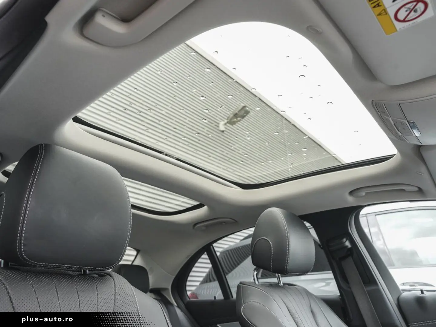 MERCEDES-BENZ E 220 d 4M Burmester Ambiente Panorama Kamera