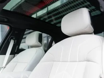 BMW 7 Series  740 xDrive Facelift MY2027
