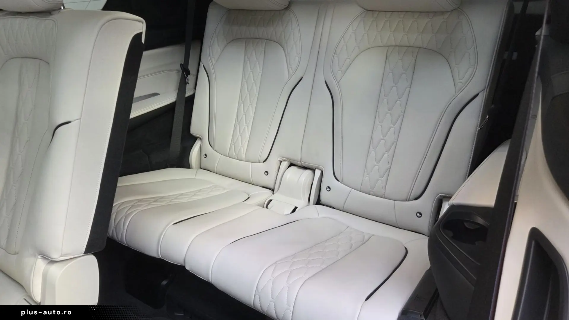 BMW X7 M60i Kristall Sky DrivePro AHK ACC Sitzlüft.