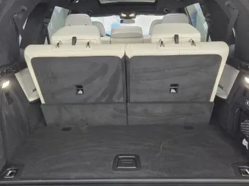 BMW X7 M60i Kristall Sky DrivePro AHK ACC Sitzlüft.