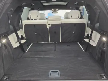 BMW X7 M60i Kristall Sky DrivePro AHK ACC Sitzlüft.