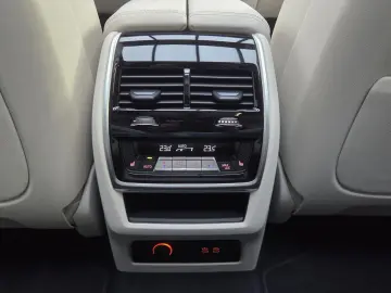 BMW X7 M60i Kristall Sky DrivePro AHK ACC Sitzlüft.