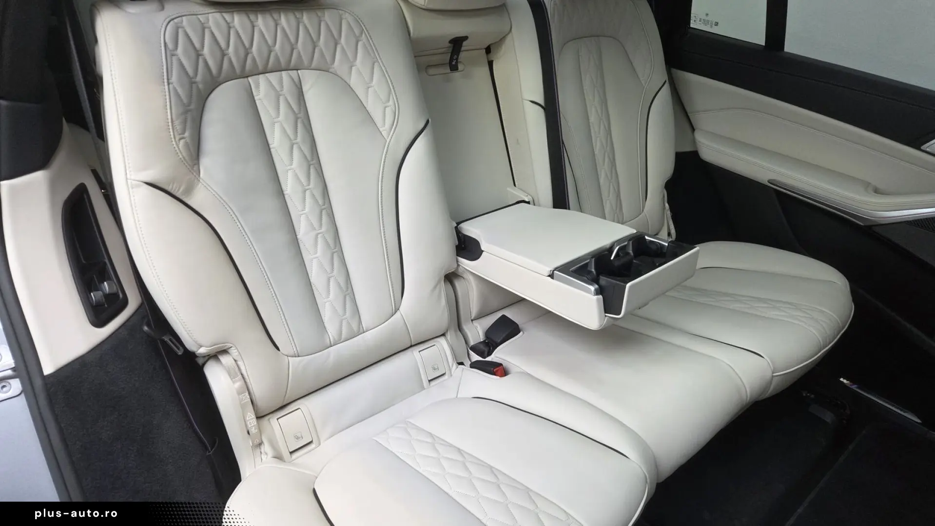 BMW X7 M60i Kristall Sky DrivePro AHK ACC Sitzlüft.