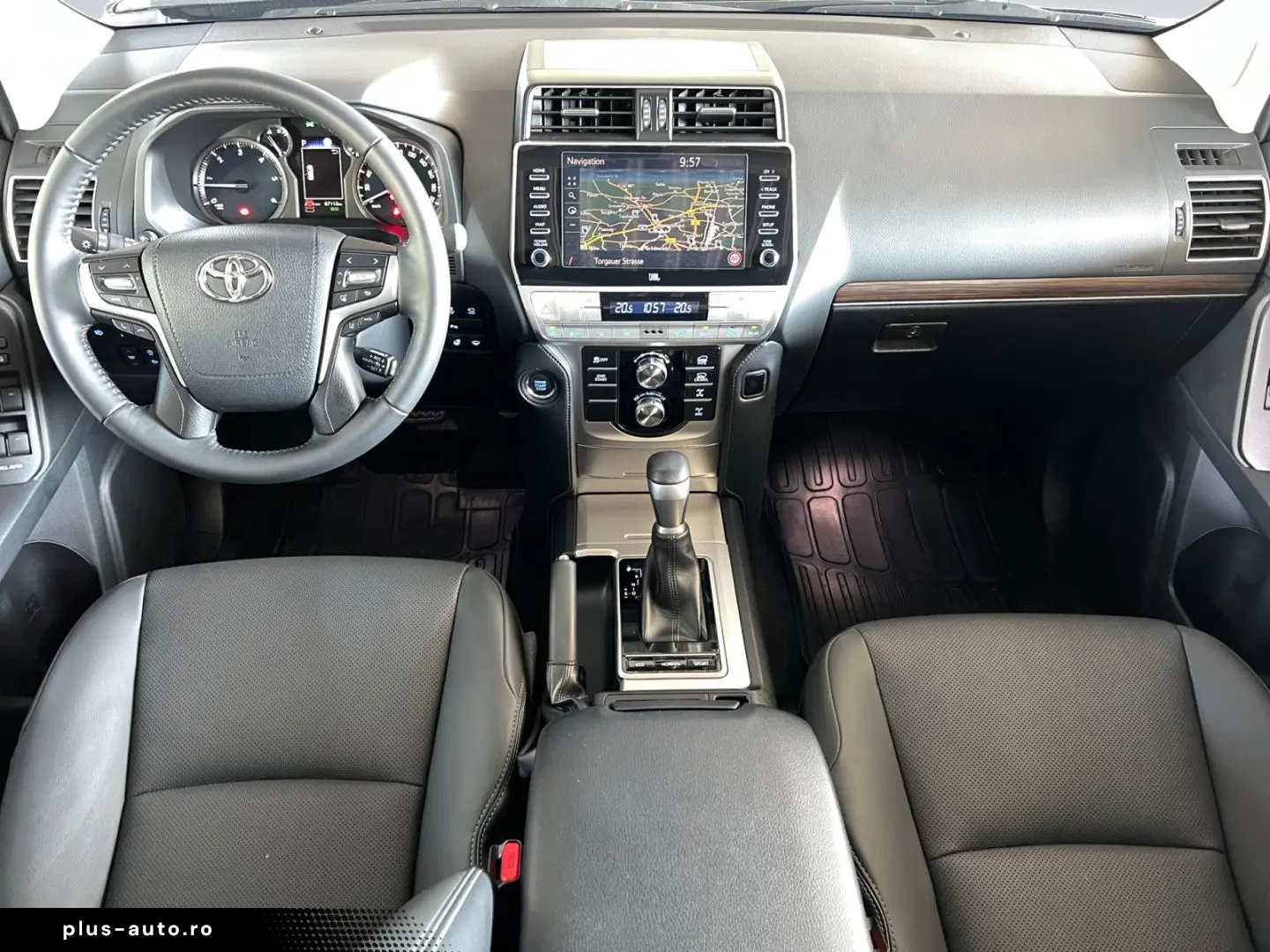 TOYOTA Land Cruiser 2.8 Executive  Pano RCam SHZ Leder