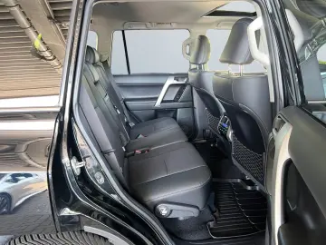 TOYOTA Land Cruiser 2.8 Executive  Pano RCam SHZ Leder