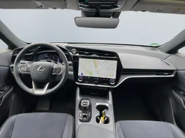LEXUS RZ 450e DIRECT4  Luxury Paket Glasdach dimmbar