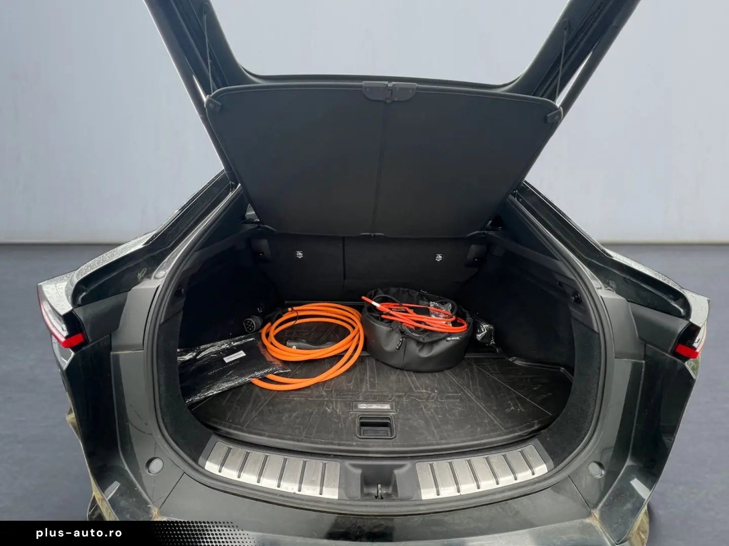 LEXUS RZ 450e DIRECT4  Luxury Paket Glasdach dimmbar