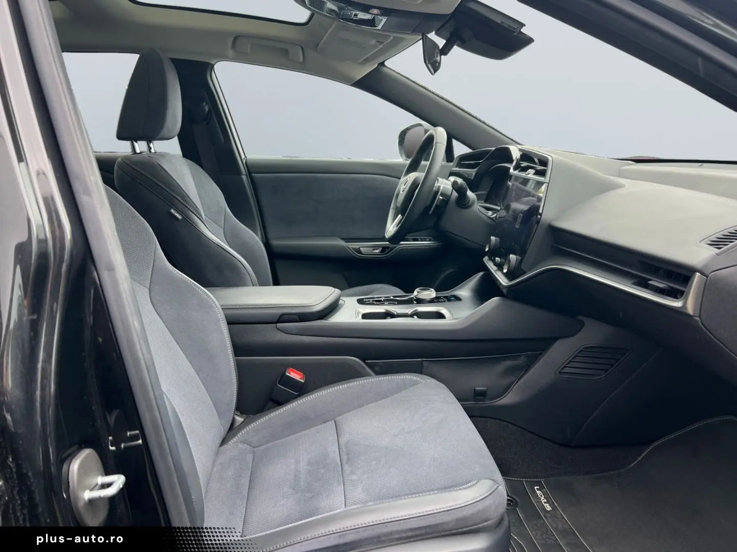 LEXUS RZ 450e DIRECT4  Luxury Paket Glasdach dimmbar