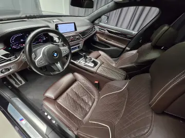 BMW 750i xDrive M Packet Individual