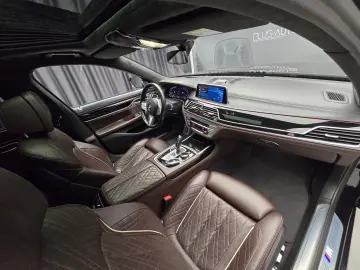 BMW 750i xDrive M Packet Individual