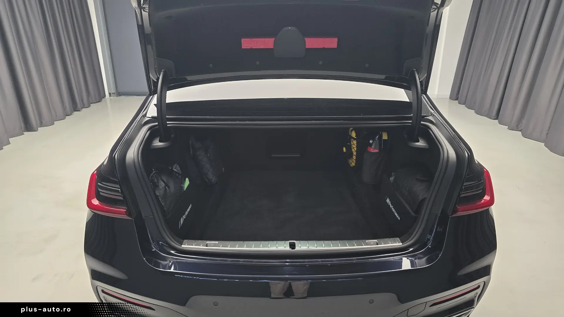 BMW 750i xDrive M Packet Individual