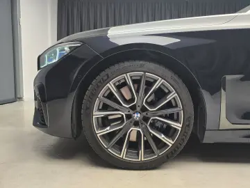 BMW 750i xDrive M Packet Individual