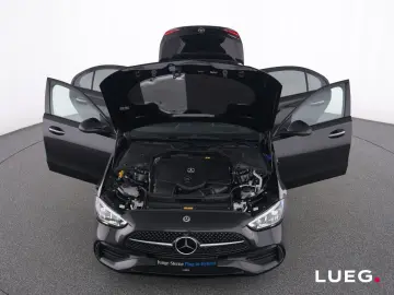 MERCEDES-BENZ C 300 e AMG