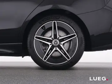 MERCEDES-BENZ C 300 e AMG