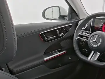 MERCEDES-BENZ C 180 AMG-Sport
