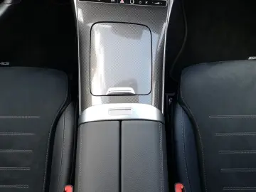MERCEDES-BENZ C 180 AMG