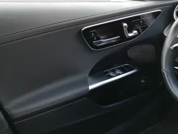 MERCEDES-BENZ C 180 AMG