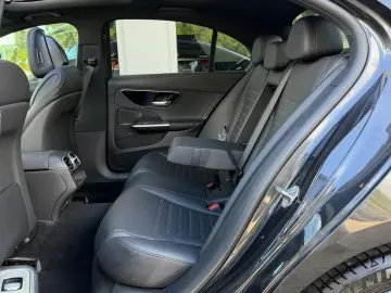 MERCEDES-BENZ C 180 AMG
