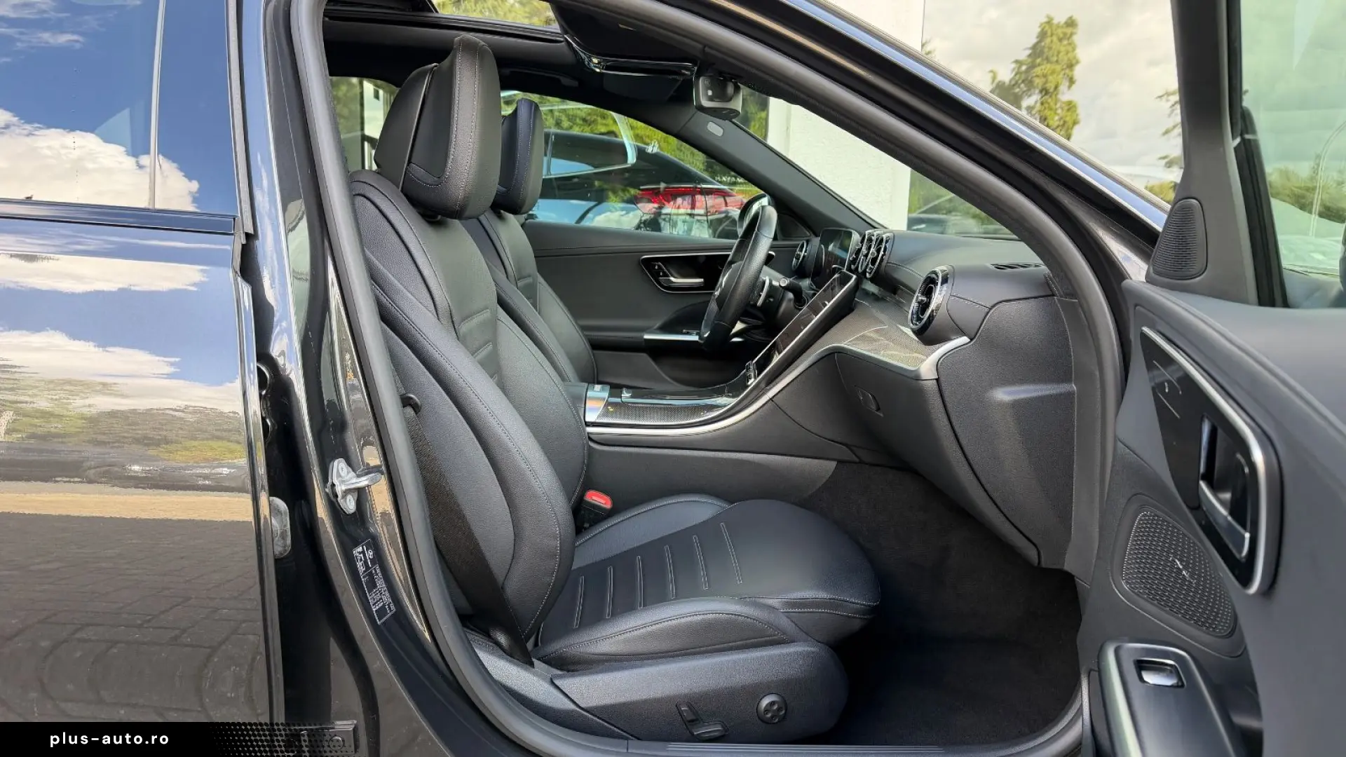 MERCEDES-BENZ C 180 AMG PANO LEDER NIGHT NAVI MBUX SPUR GRA