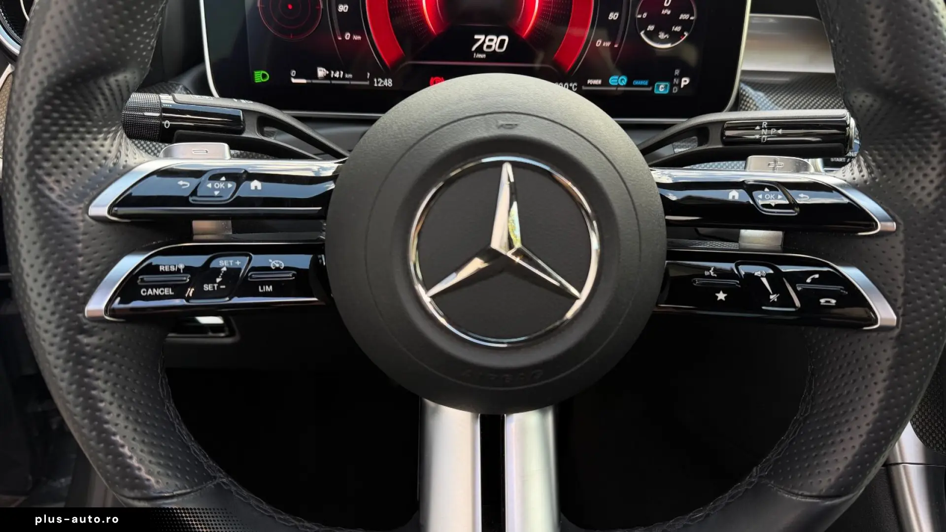 MERCEDES-BENZ C 180 AMG PANO LEDER NIGHT NAVI MBUX SPUR GRA