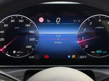MERCEDES-BENZ C 180 AMG