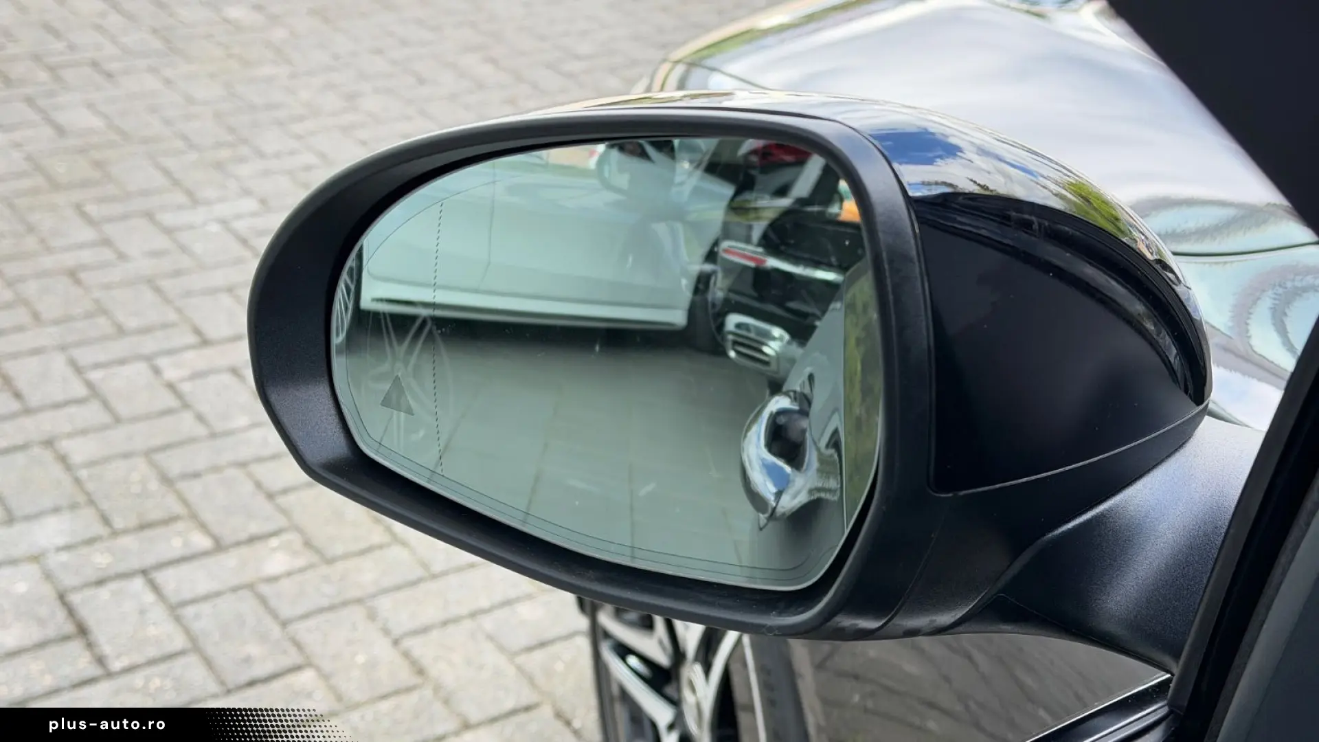 MERCEDES-BENZ C 180 AMG PANO LEDER NIGHT NAVI MBUX SPUR GRA