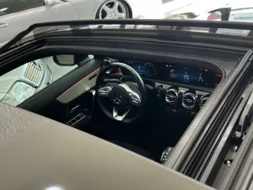 MERCEDES-BENZ CLA 45 AMG 4Matic PERFORMANCE