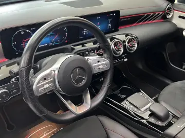 MERCEDES-BENZ CLA 45 AMG 4Matic PERFORMANCE